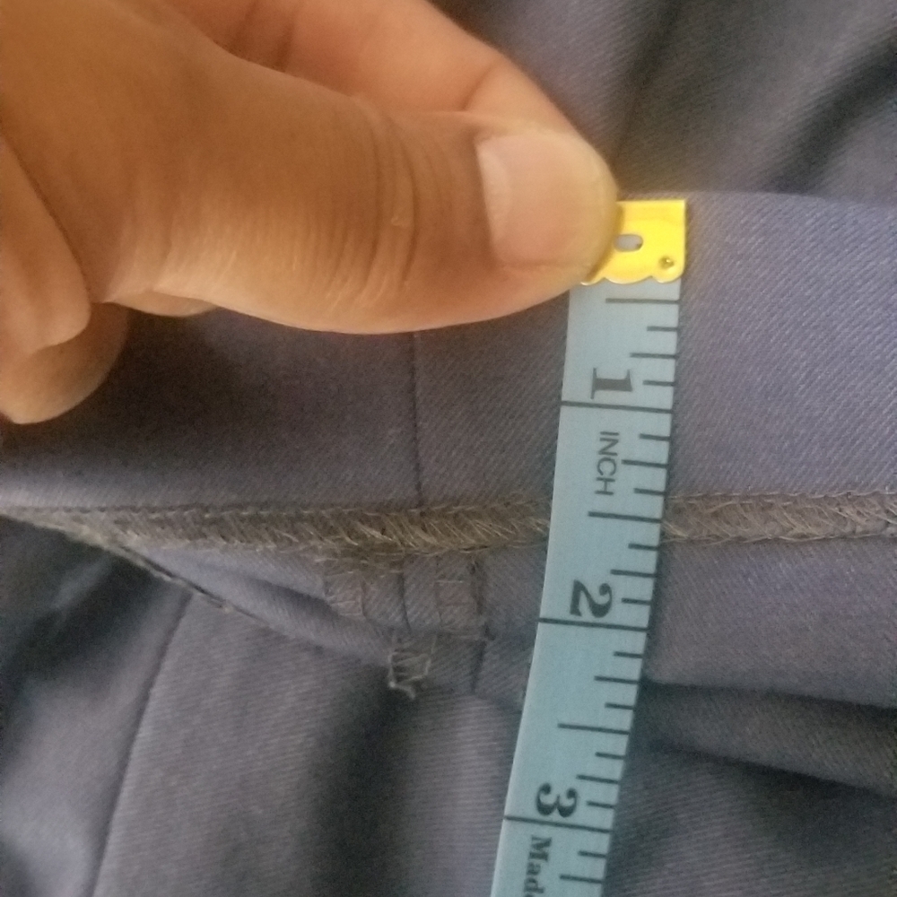 Suit - Picture 9 of 10